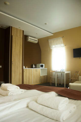 Гостиница Багет Нижний Новгород Эконом с двуспальной кроватью с ванной комнатой на этаже-13